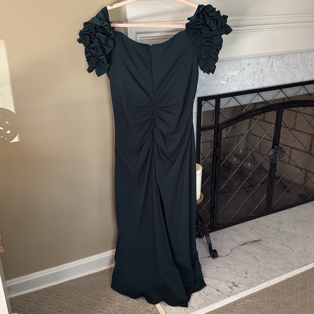 Xscape off the shoulder Asymmetrical Hunter green dress - Picture 4 of 4